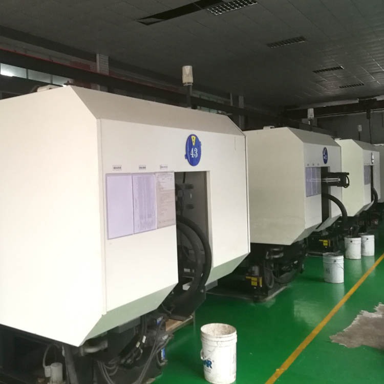 模（mó）具注塑